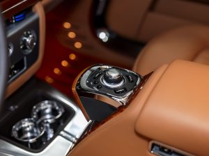 Rolls-Royce, Phantom, VII Рестайлинг (Series II), 2013 купить в салоне Million Miles