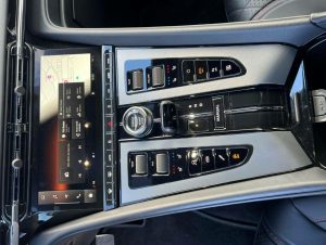 Aston Martin, DB12, I, 2024 купить в салоне Million Miles