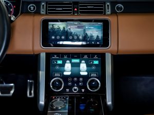Land Rover, Range Rover, IV Рестайлинг, 2019 купить в салоне Million Miles