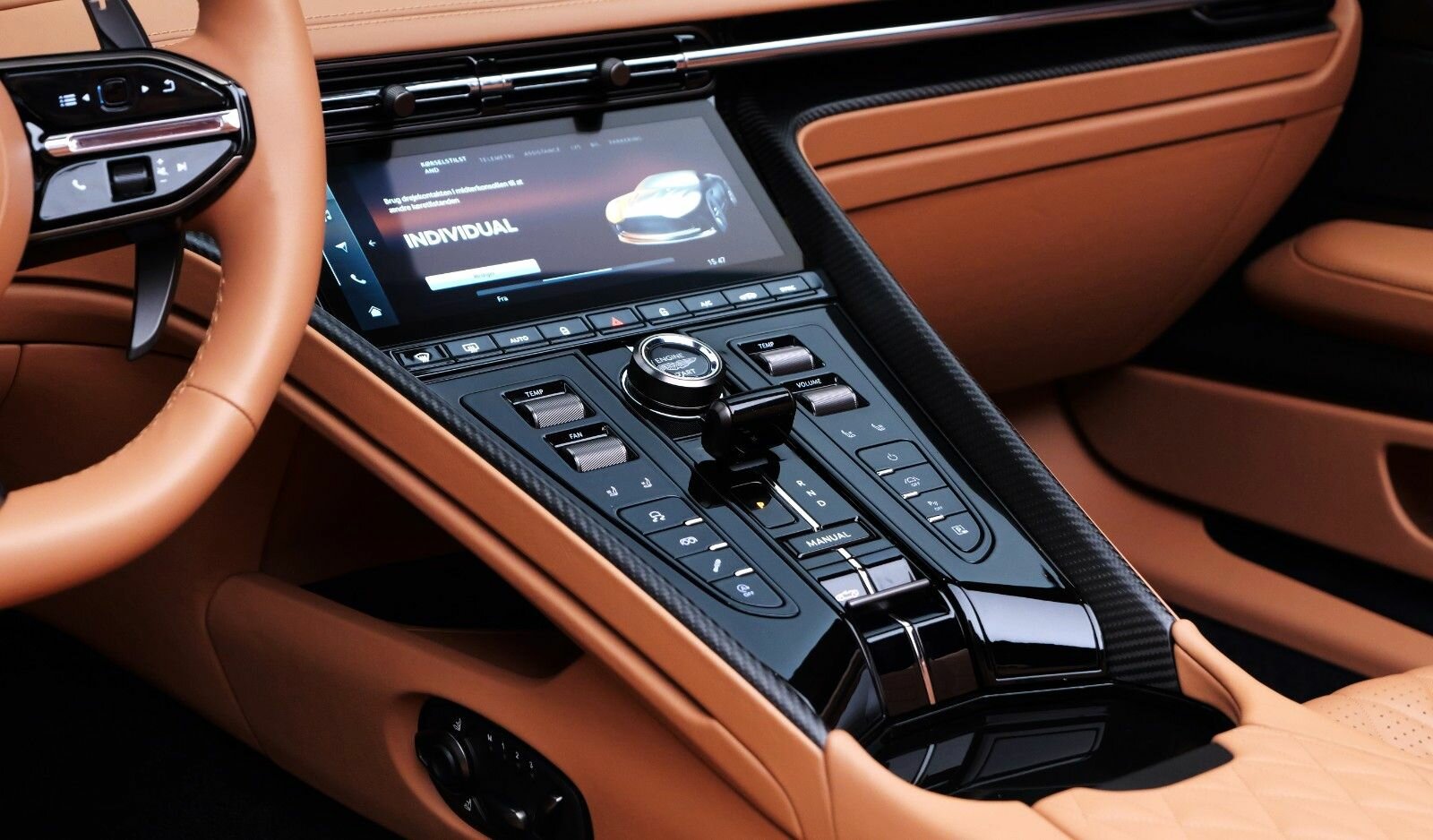 Aston Martin, DB12, I, 2025 купить в салоне Million Miles