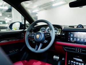 Porsche, Cayenne, III Рестайлинг, 2023 купить в салоне Million Miles