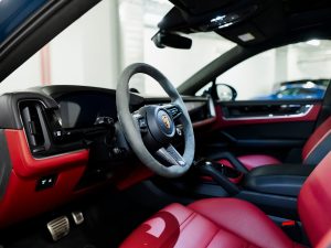Porsche, Cayenne, III Рестайлинг, 2023 купить в салоне Million Miles