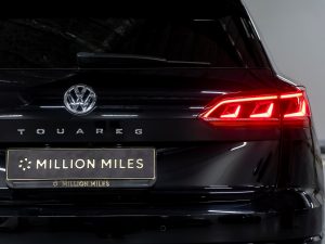 Volkswagen, Touareg, III, 2019 купить в салоне Million Miles