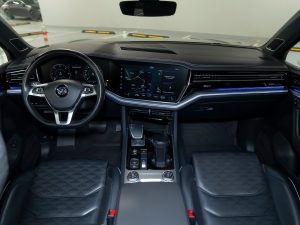 Volkswagen, Touareg, III, 2019 купить в салоне Million Miles