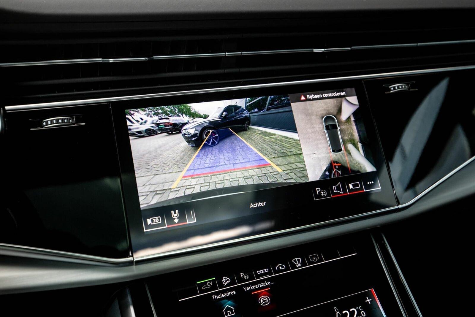 Audi, Q8, I (4M) Рестайлинг, 2025 купить в салоне Million Miles