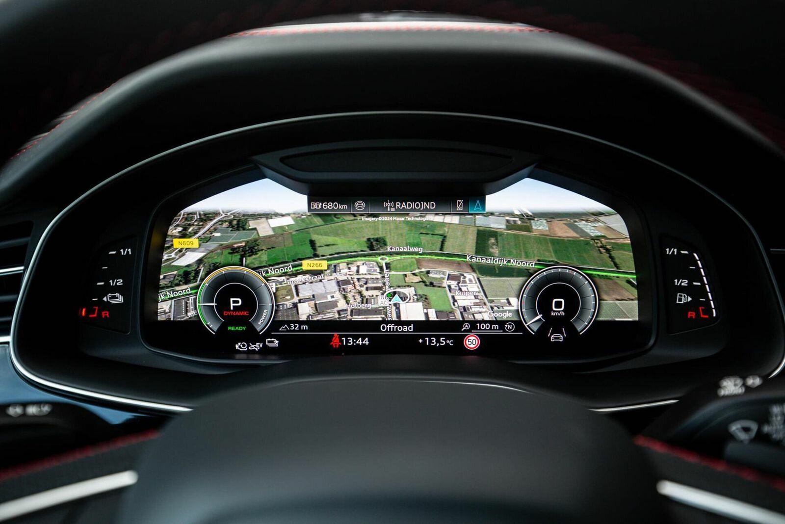 Audi, Q8, I (4M) Рестайлинг, 2025 купить в салоне Million Miles