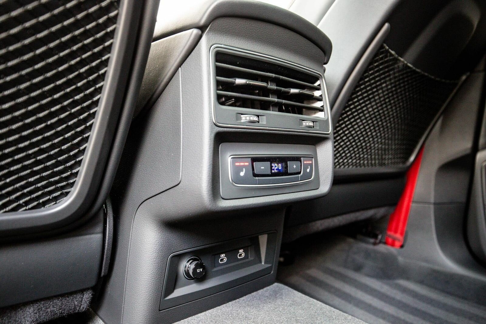 Audi, Q8, I (4M) Рестайлинг, 2025 купить в салоне Million Miles