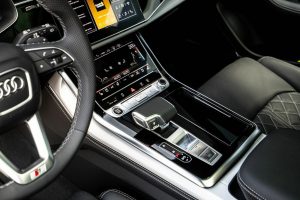 Audi, Q8, I (4M) Рестайлинг, 2025 купить в салоне Million Miles