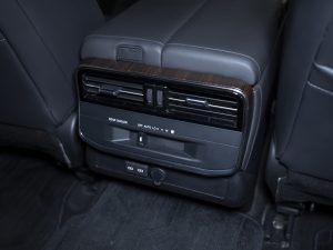 Toyota, Land Cruiser, 300 Series, 2022 купить в салоне Million Miles