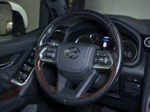 Toyota, Land Cruiser, 300 Series, 2022 купить в салоне Million Miles
