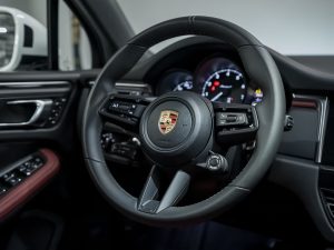 Porsche, Macan, II, 2024 купить в салоне Million Miles