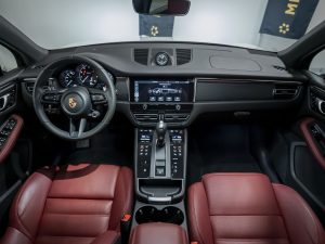 Porsche, Macan, II, 2024 купить в салоне Million Miles