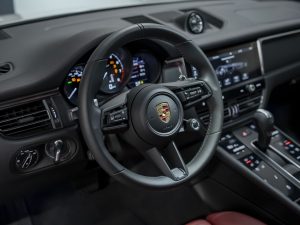 Porsche, Macan, II, 2024 купить в салоне Million Miles