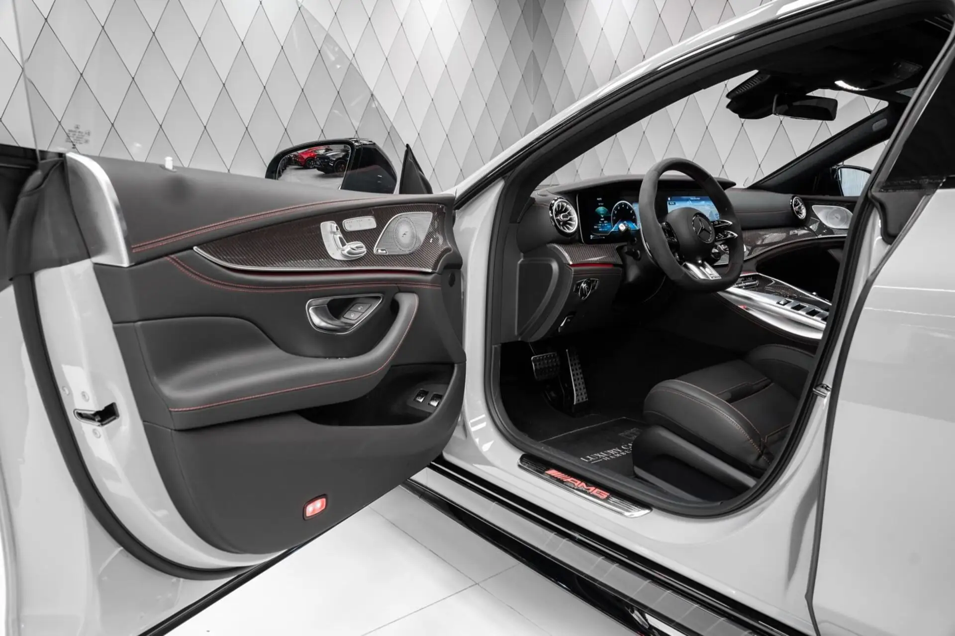 Mercedes-Benz AMG GT 4-Door Coupe, I Рестайлинг, 2025 купить в салоне Million Miles