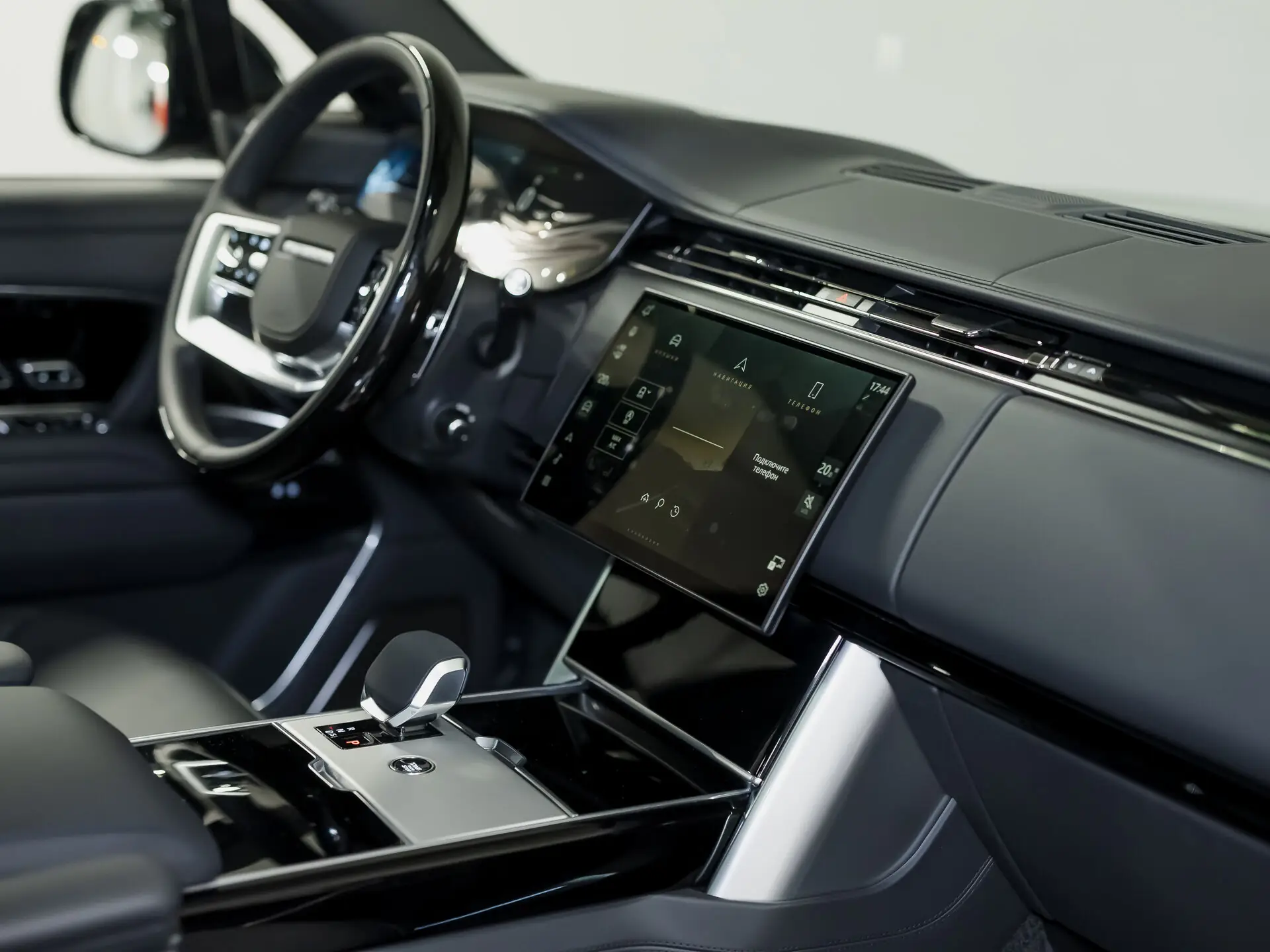 Land Rover Range Rover Long, V, 2025 купить в салоне Million Miles