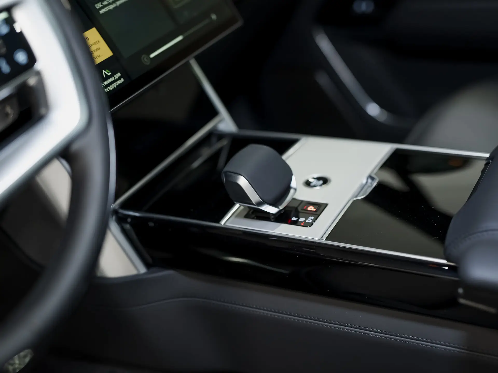 Land Rover Range Rover Long, V, 2025 купить в салоне Million Miles