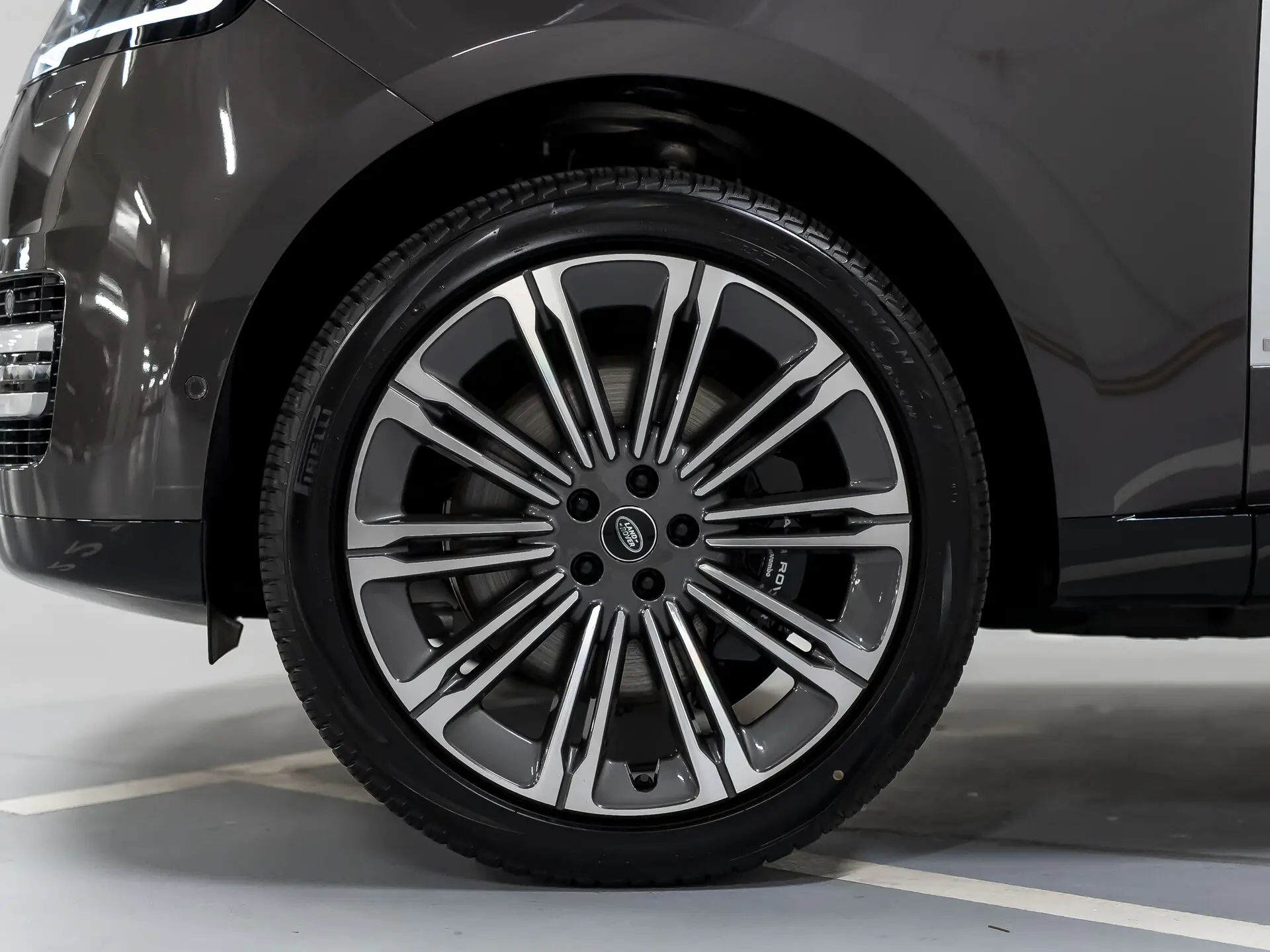 Land Rover Range Rover Long, V, 2025 купить в салоне Million Miles