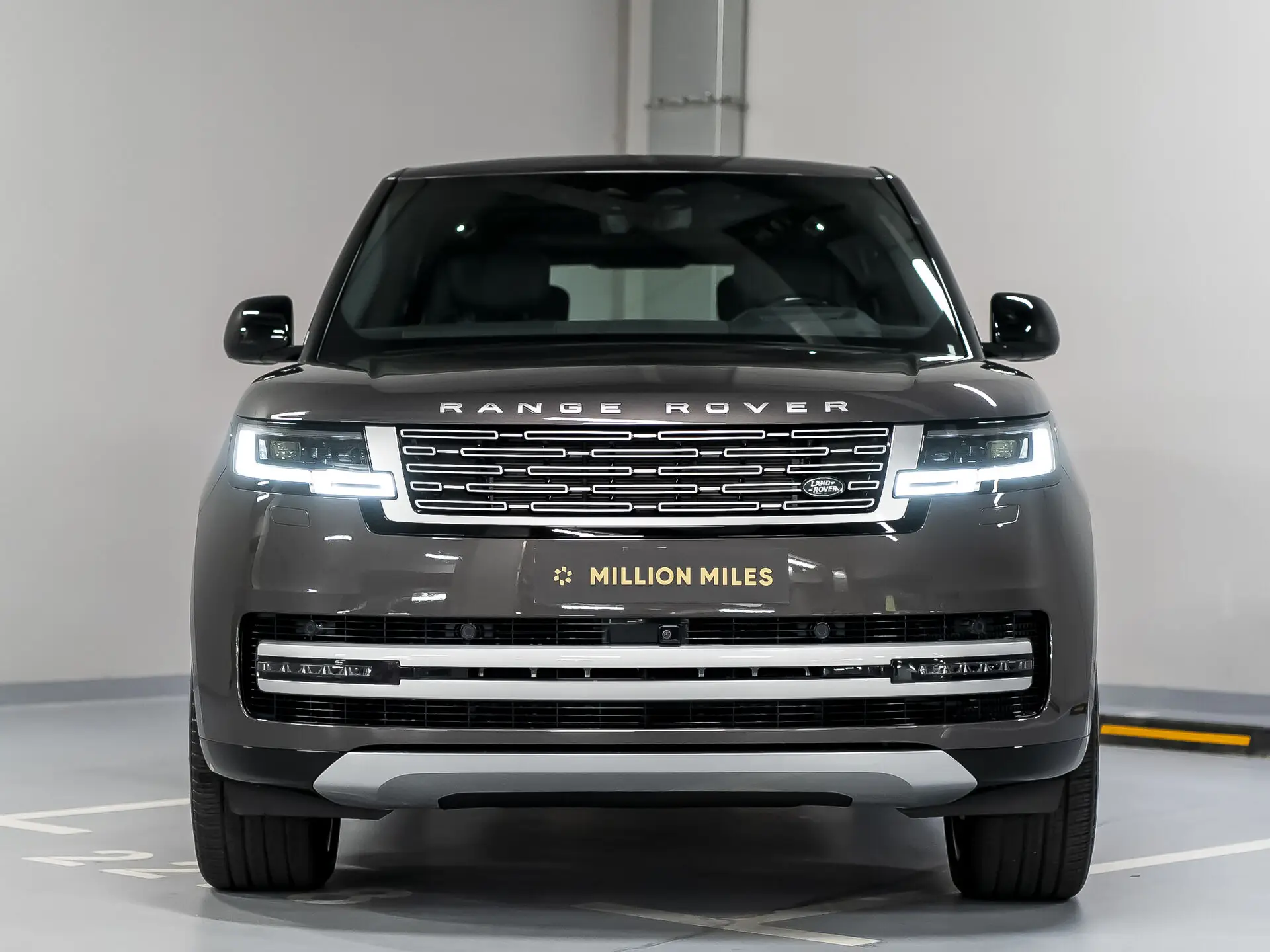 Land Rover Range Rover Long, V, 2025 купить в салоне Million Miles