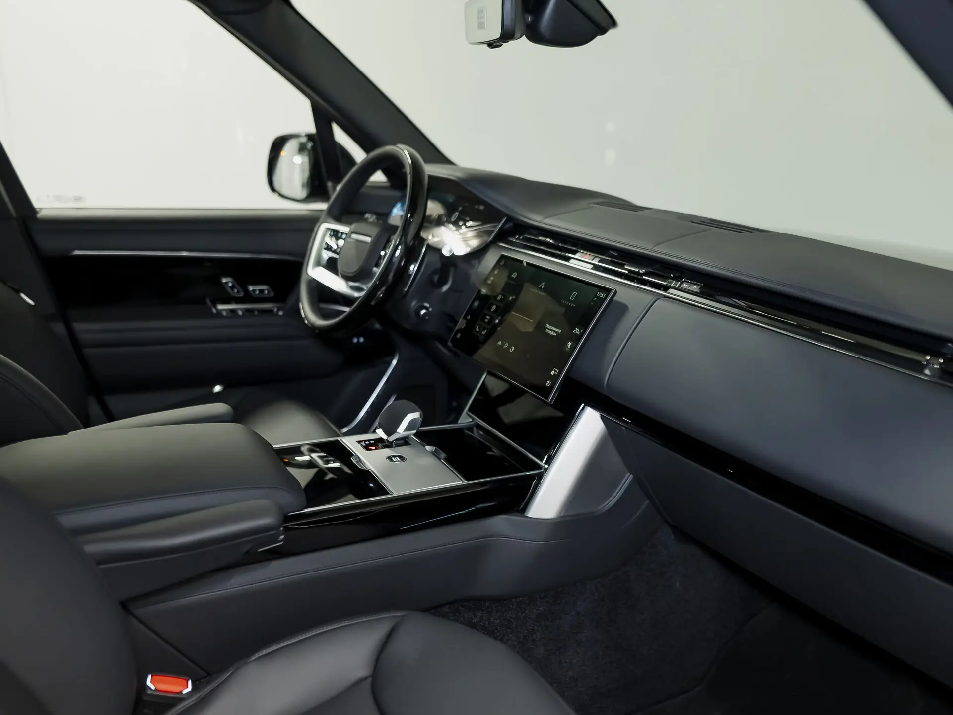 Land Rover Range Rover Long, V, 2025 купить в салоне Million Miles