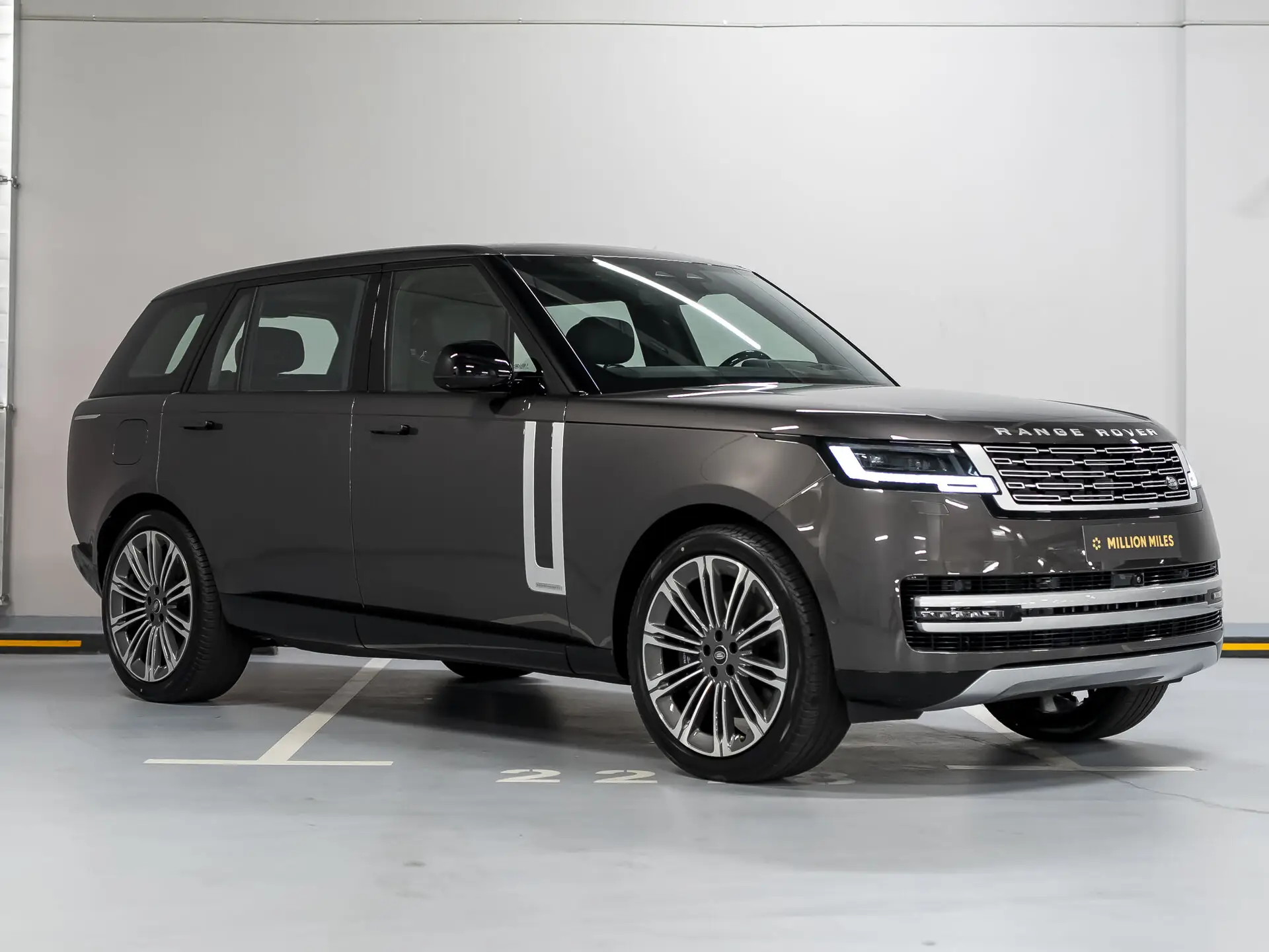 Land Rover Range Rover Long, V, 2025 купить в салоне Million Miles