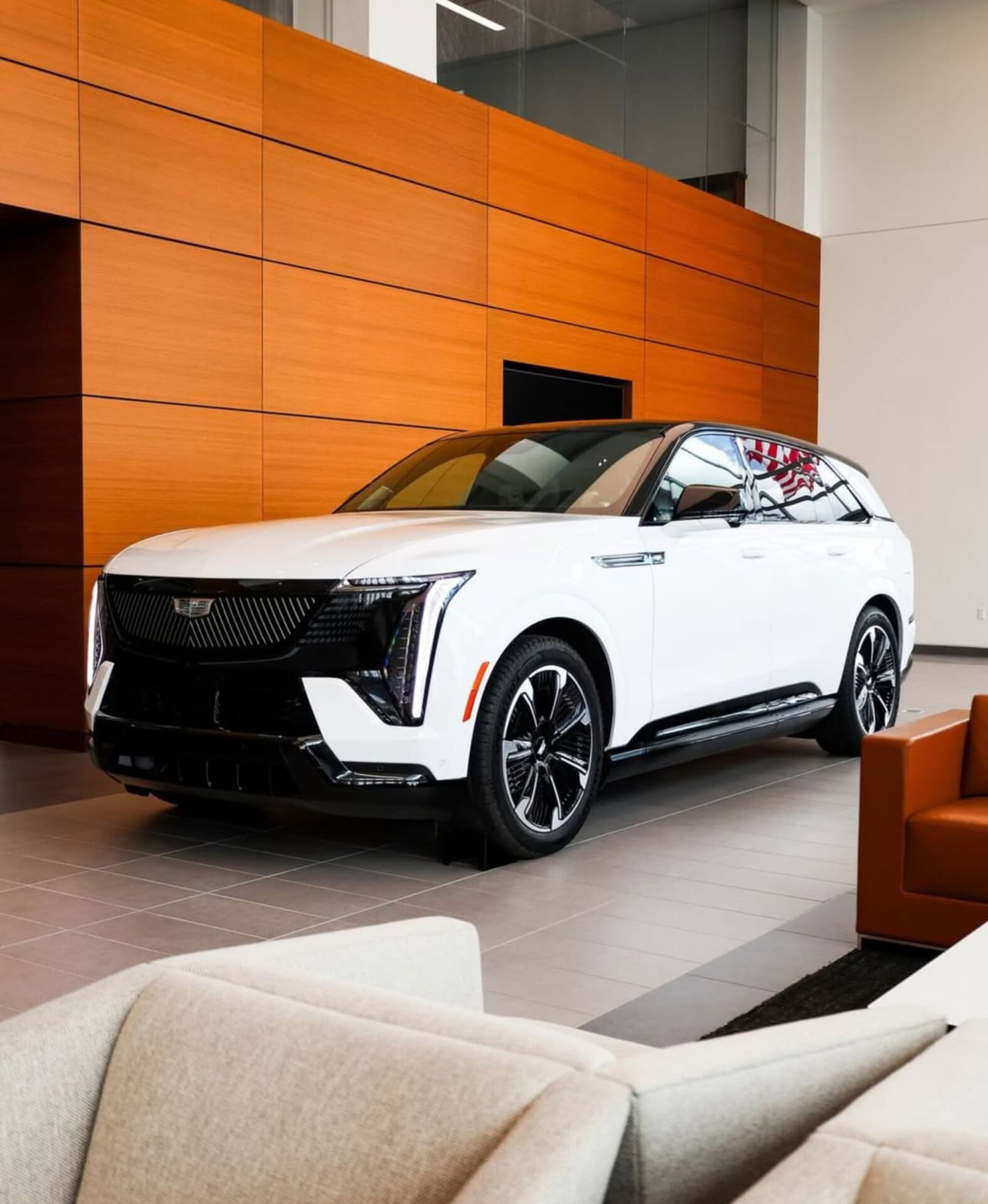 Cadillac, Escalade iQ, I, 2024