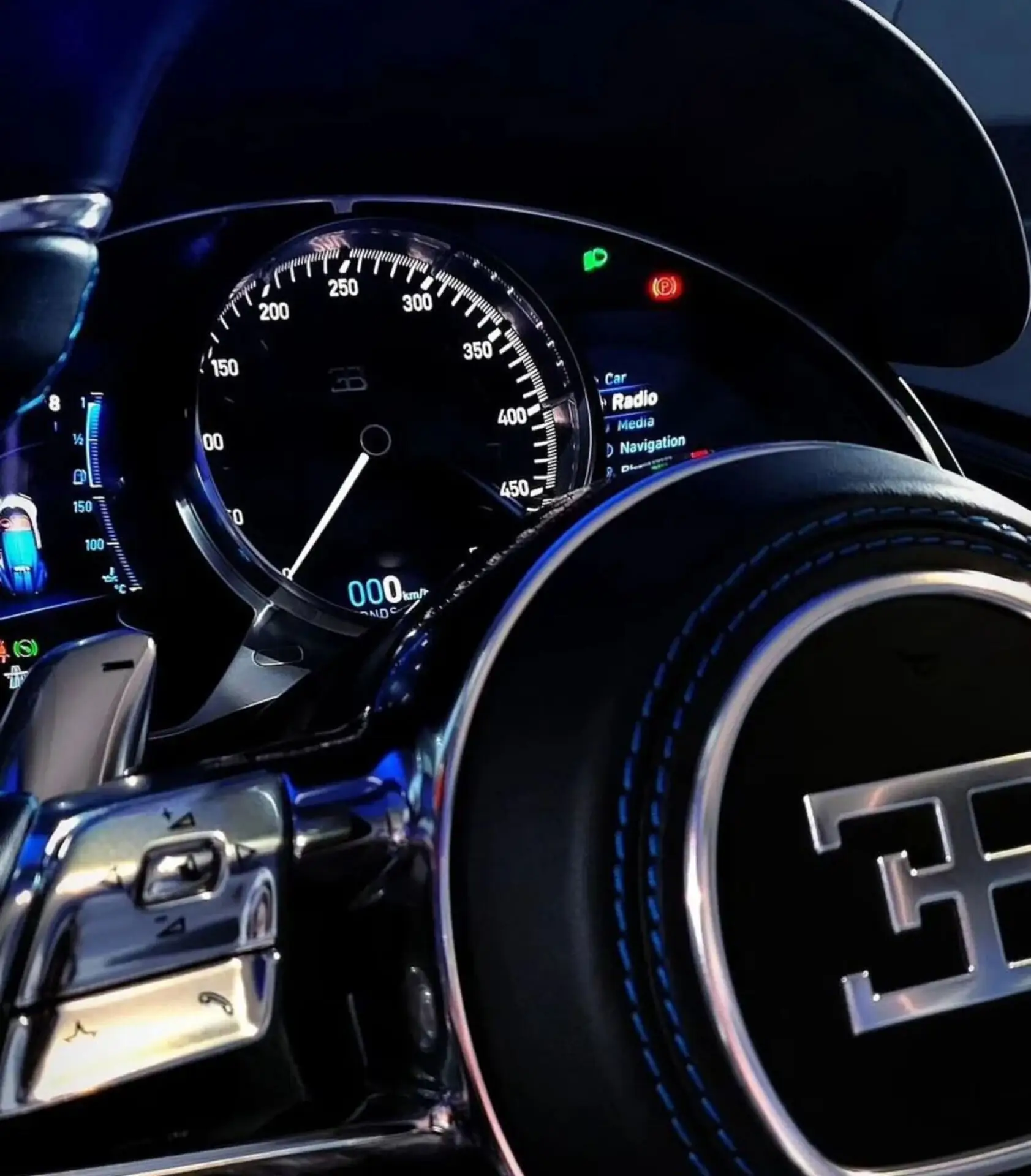 Bugatti Chiron, I, 2023 купить в салоне Million Miles