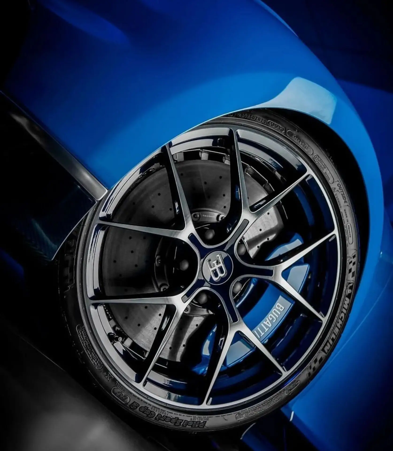 Bugatti Chiron, I, 2023 купить в салоне Million Miles