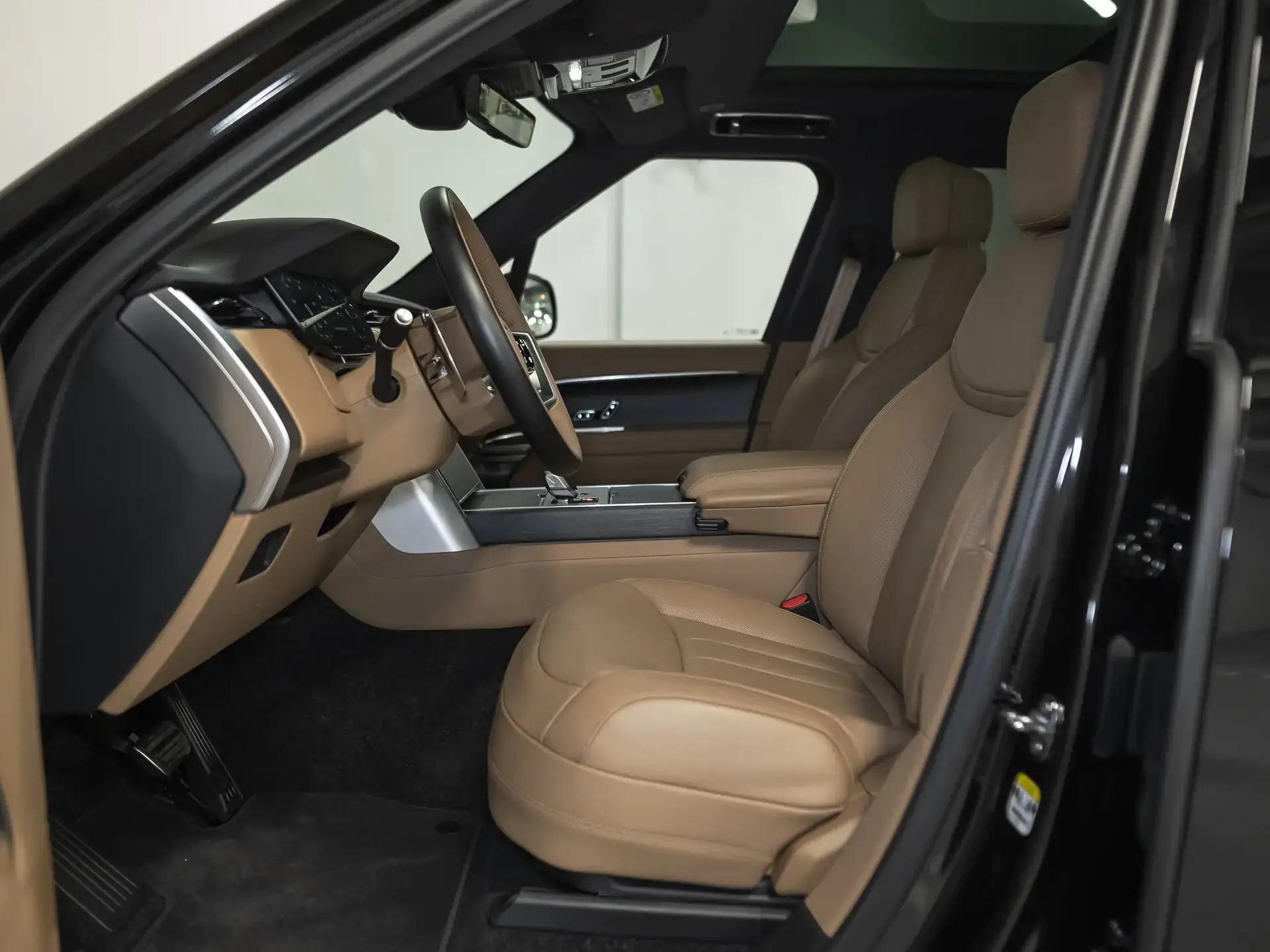 Land Rover Range Rover, V, 2025 купить в салоне Million Miles