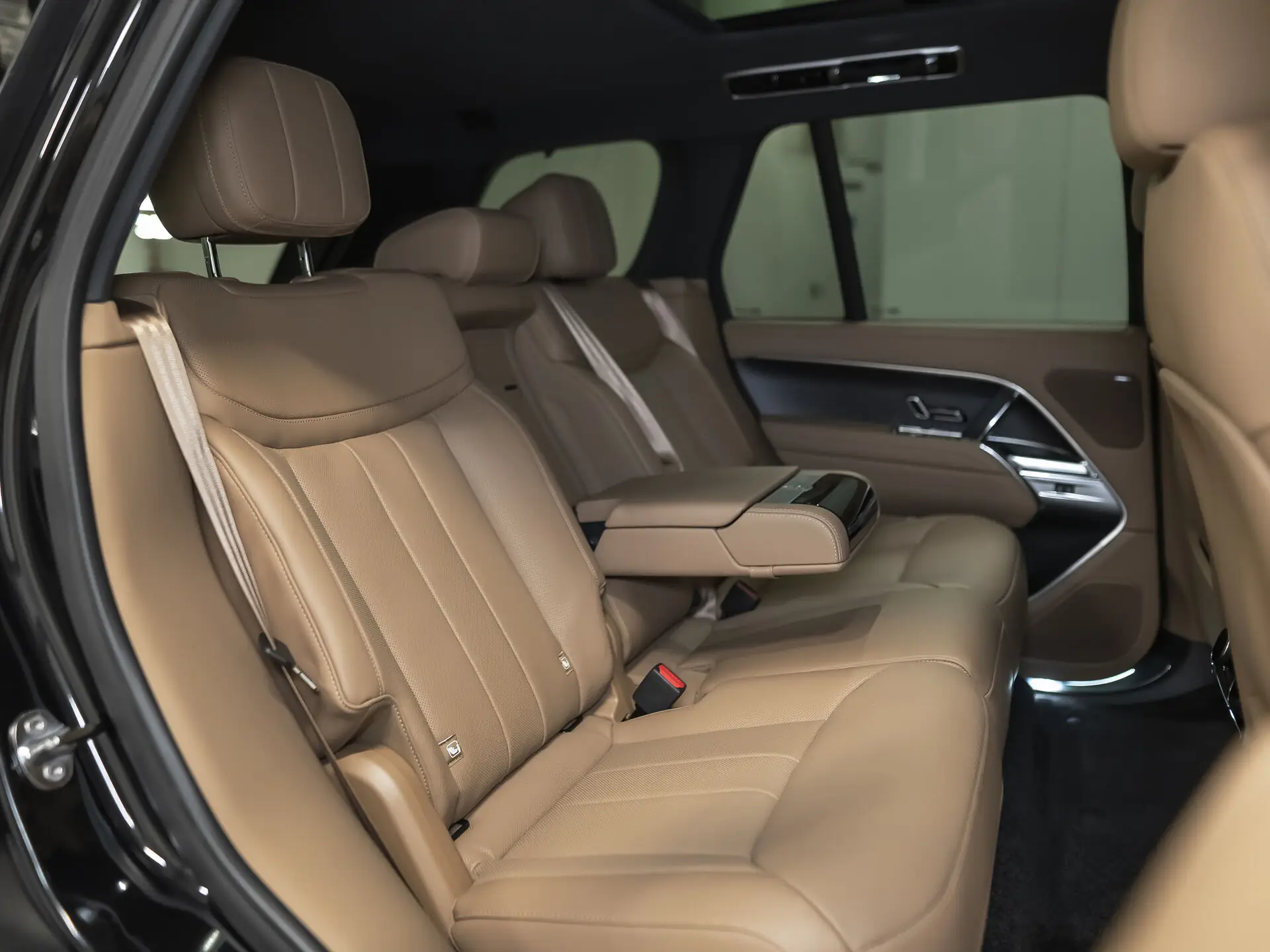 Land Rover Range Rover, V, 2025 купить в салоне Million Miles