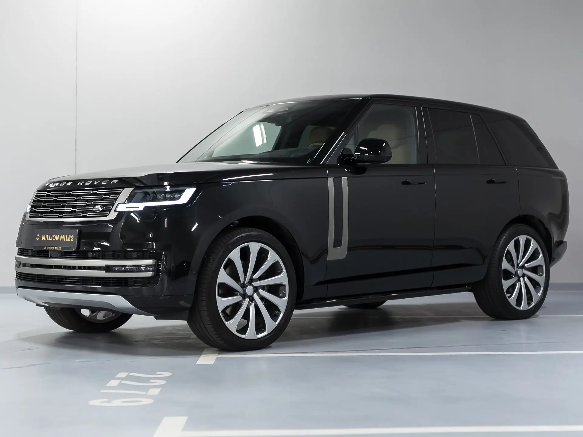 Land Rover Range Rover, V, 2025 купить в салоне Million Miles