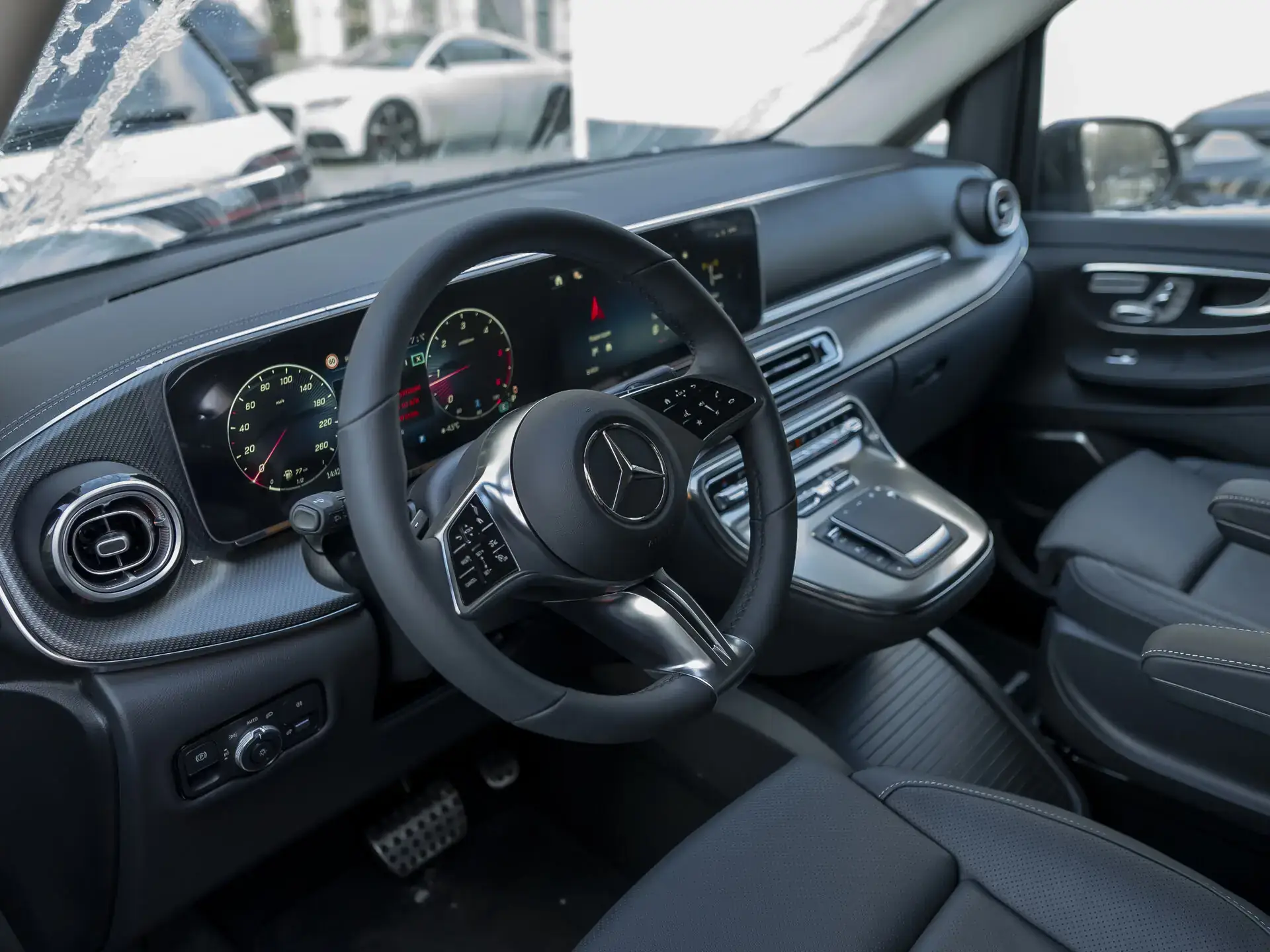 Mercedes-Benz V-Класс, III (W447) Рестайлинг 2, 2025 купить в салоне Million Miles