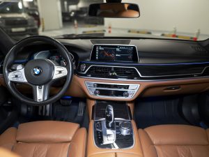 BMW, 7 серии, VI (G11/G12) Рестайлинг, 2019 купить в салоне Million Miles