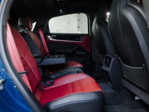 Porsche, Cayenne, III Рестайлинг, 2023 купить в салоне Million Miles