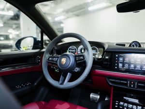 Porsche, Cayenne, III Рестайлинг, 2023 купить в салоне Million Miles
