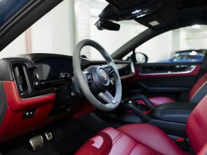 Porsche, Cayenne, III Рестайлинг, 2023 купить в салоне Million Miles