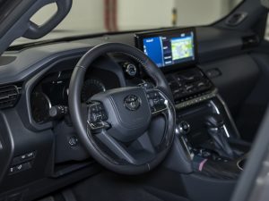 Toyota, Land Cruiser, 300 Series, 2024 купить в салоне Million Miles