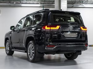Toyota, Land Cruiser, 300 Series, 2024 купить в салоне Million Miles