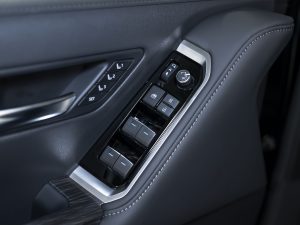 Toyota, Land Cruiser, 300 Series, 2024 купить в салоне Million Miles