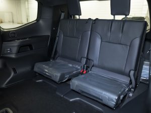 Toyota, Land Cruiser, 300 Series, 2024 купить в салоне Million Miles