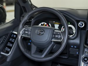 Toyota, Land Cruiser, 300 Series, 2024 купить в салоне Million Miles