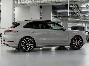 Porsche, Cayenne, III Рестайлинг, 2024 купить в салоне Million Miles