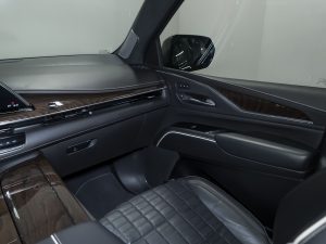 Cadillac, Escalade, V, 2021 купить в салоне Million Miles