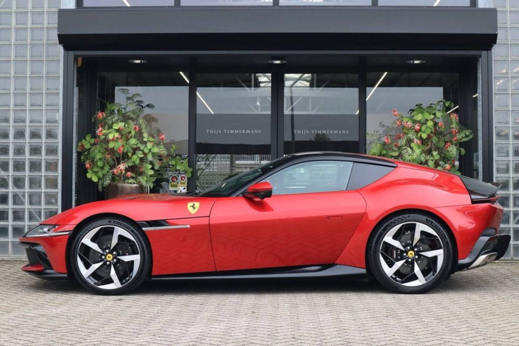 Ferrari, 12Cilindri, I, 2025 купить в салоне Million Miles