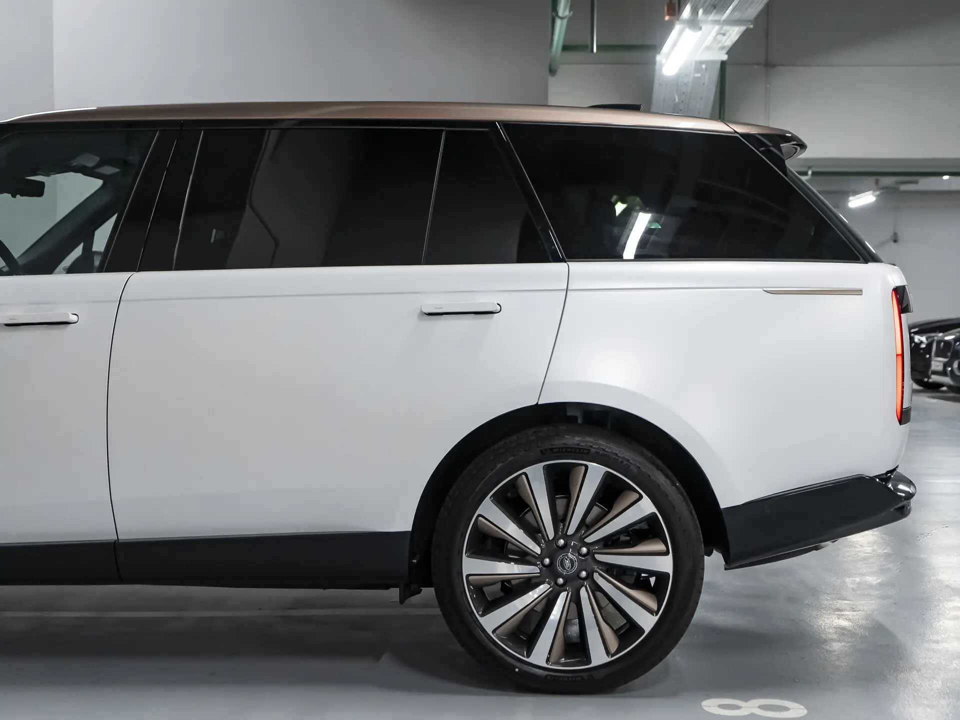 Land Rover Range Rover Long, V, 2025 купить в салоне Million Miles