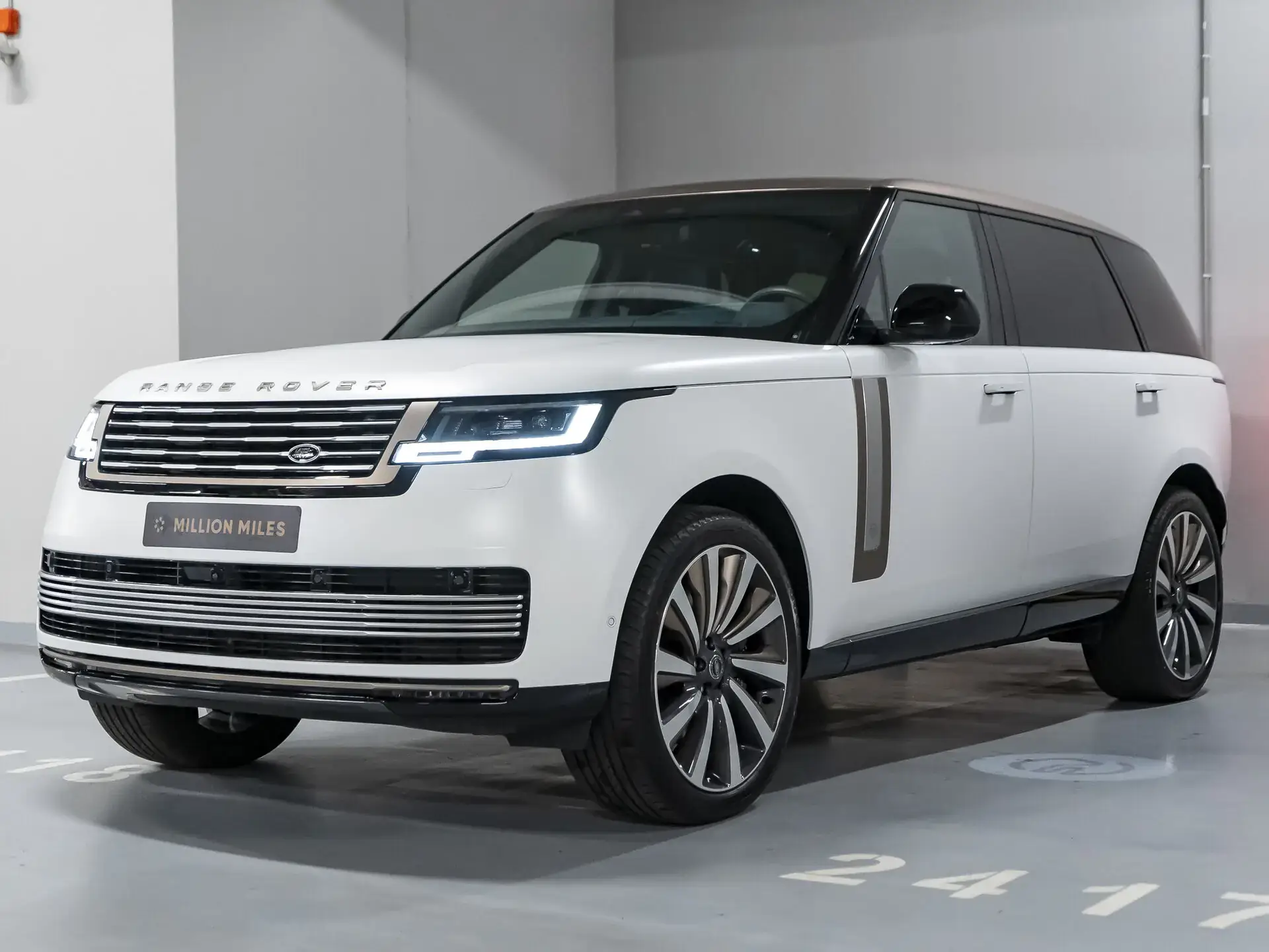 Land Rover Range Rover Long, V, 2025 купить в салоне Million Miles
