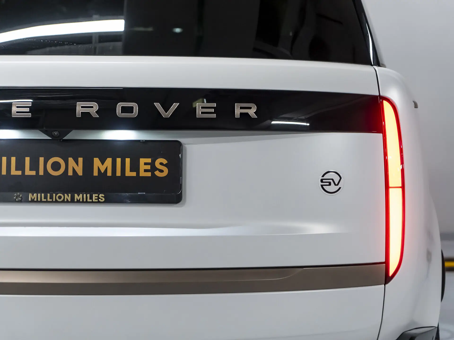 Land Rover Range Rover Long, V, 2025 купить в салоне Million Miles