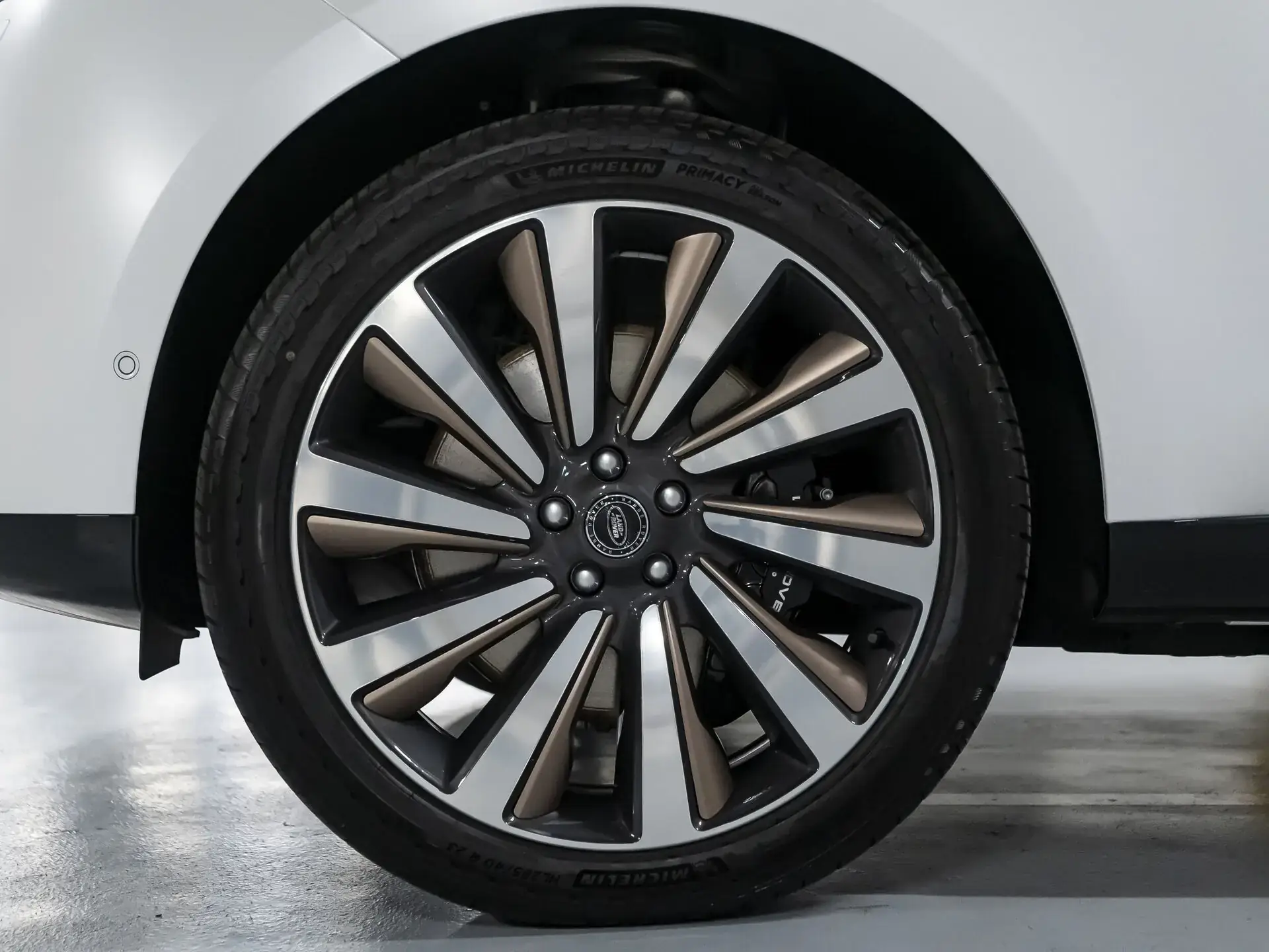 Land Rover Range Rover Long, V, 2025 купить в салоне Million Miles