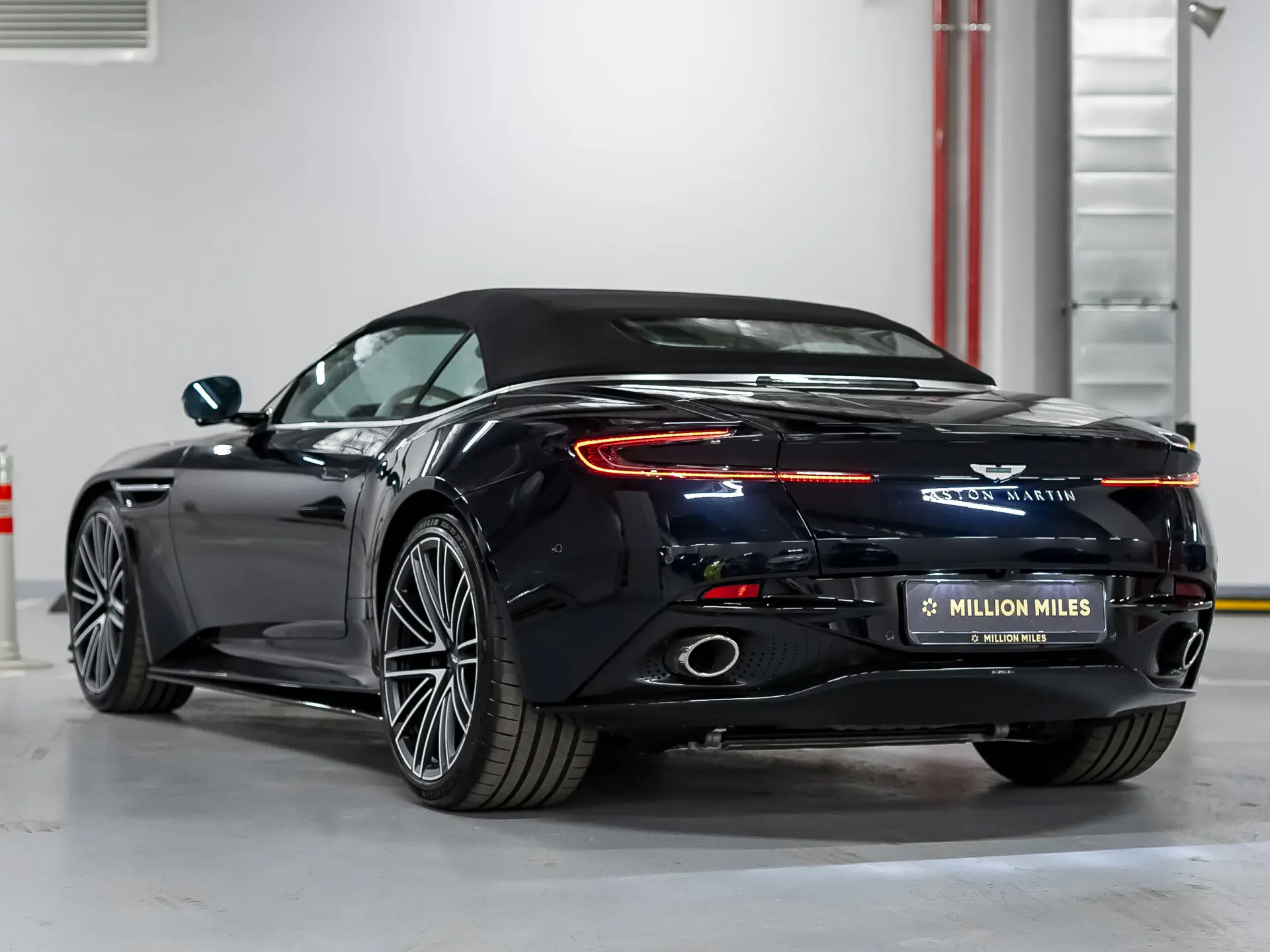 Aston Martin DB12, I, 2024 купить в салоне Million Miles