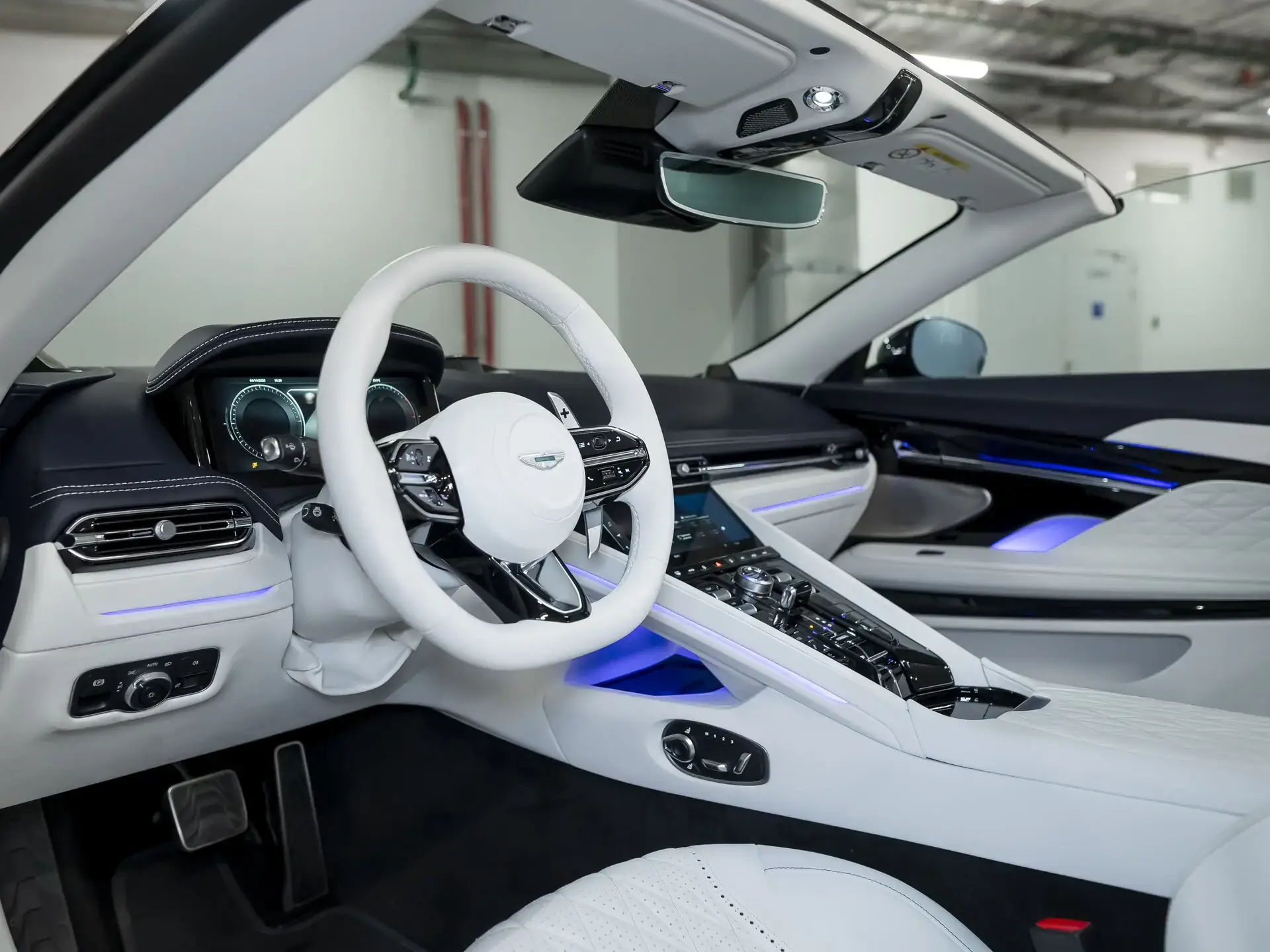 Aston Martin DB12, I, 2024 купить в салоне Million Miles