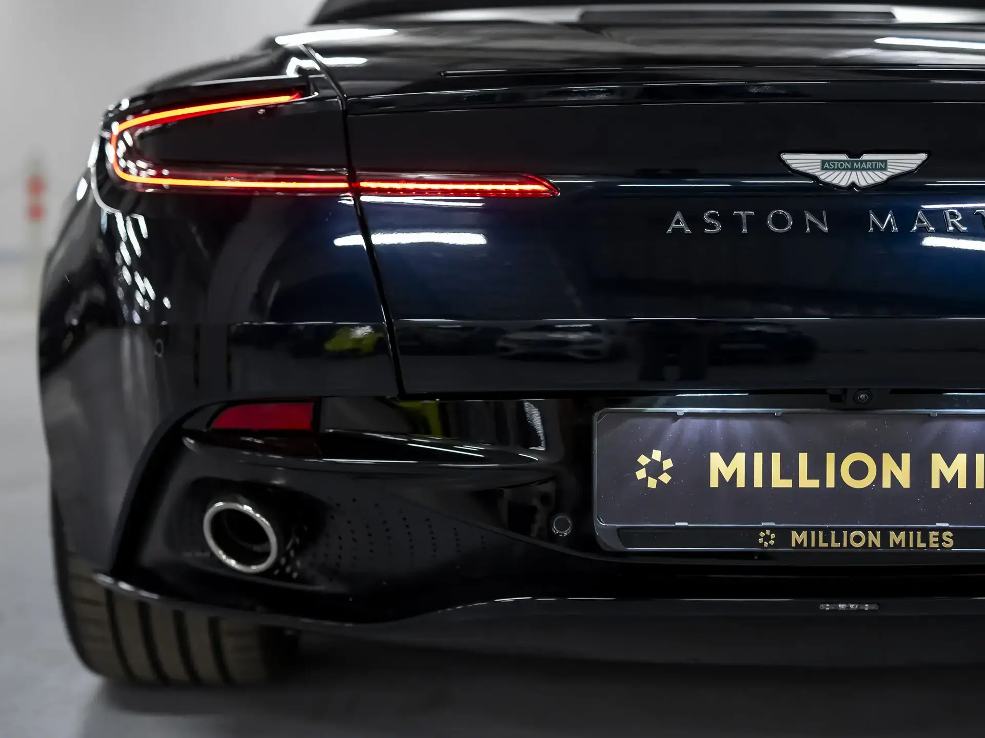 Aston Martin DB12, I, 2024 купить в салоне Million Miles